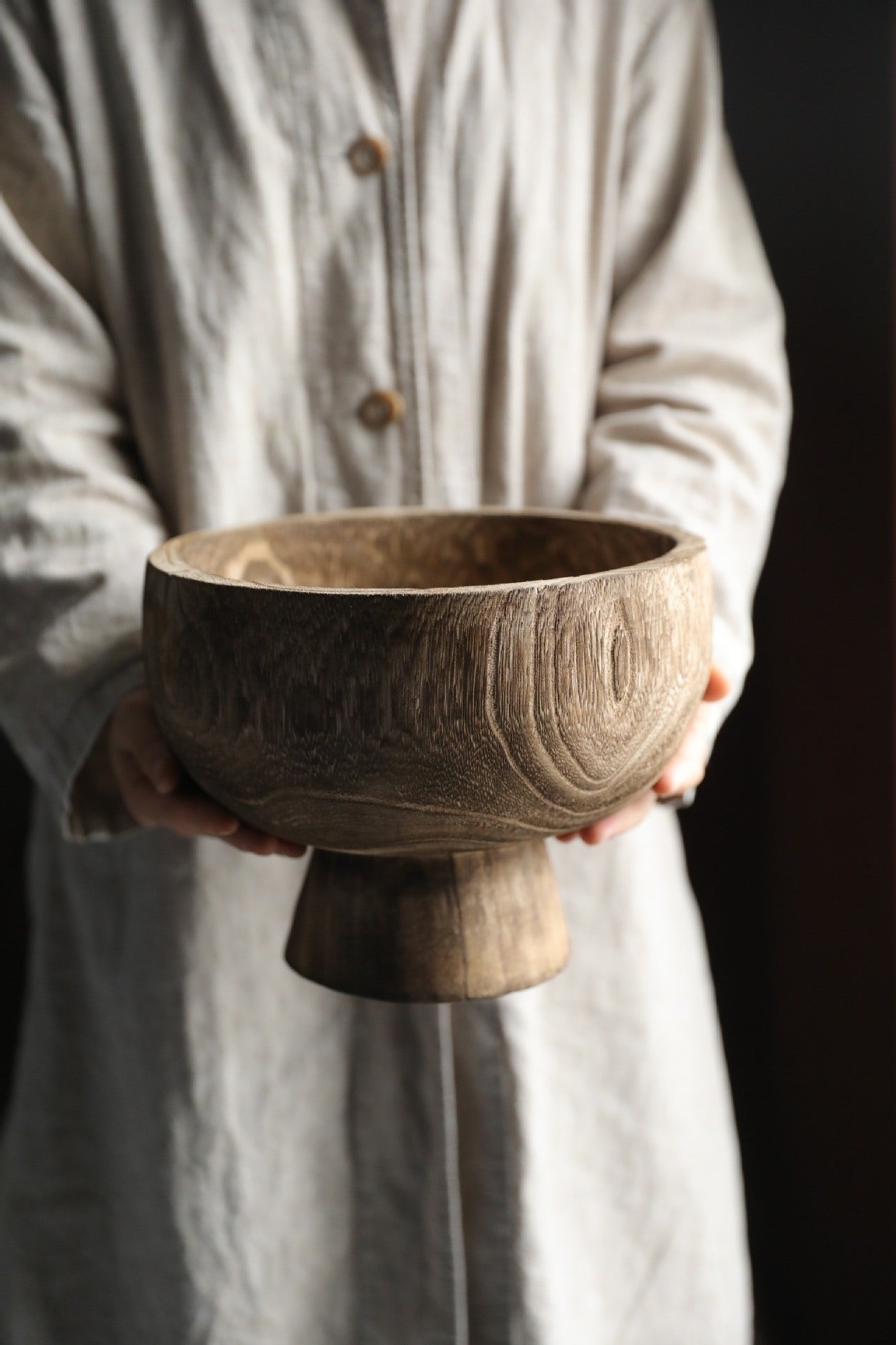 Wood High Foot Basin - Carbonized Fruit Wood Plate
