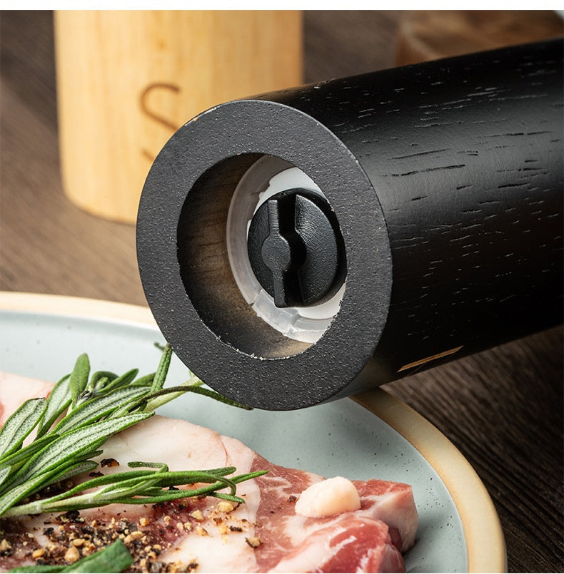 Oak Wood Pepper Grinder - Retro Manual Spice Grinder